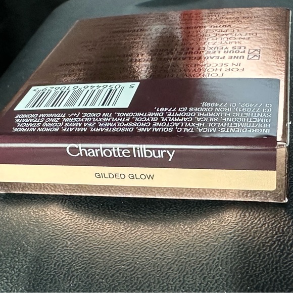 Charlotte Tilbury Hollywood Glow Glide Face Architect Highlighter in Gilded Glow - Picture 2 of 9